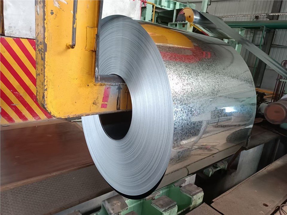 JIS G3302 GALVANIZIRANI KOLUM